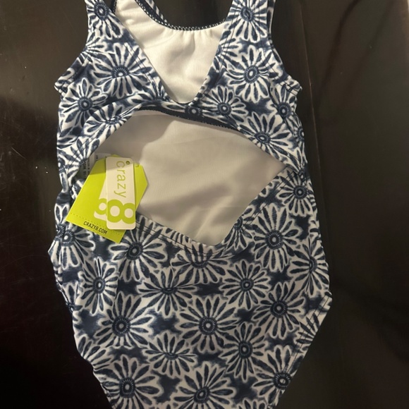 Lot 3 Swimsuits - Picture 8 of 10